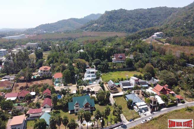 Hus i Chalong, Phuket 10773471