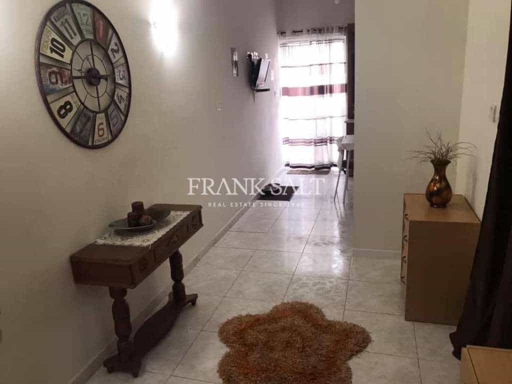 House in Paola,  10773623