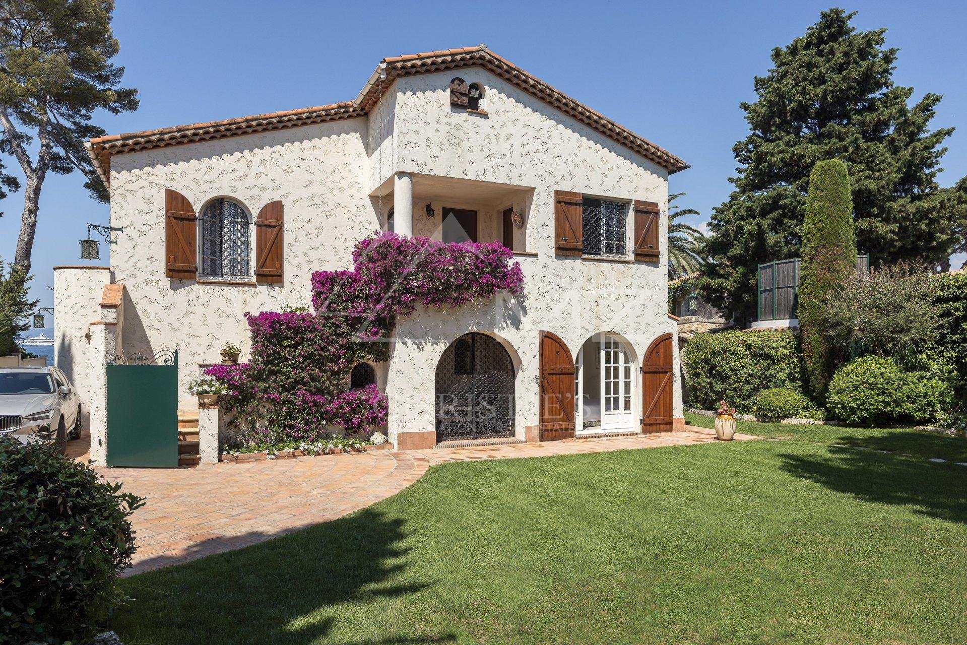 House in Antibes, Alpes-Maritimes 10774234