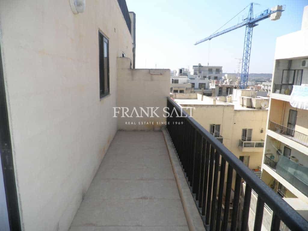 Condominium in Ta' Brared, San Pawl il-Bahar 10775129