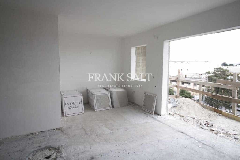 Condominium in Tarxien,  10776704
