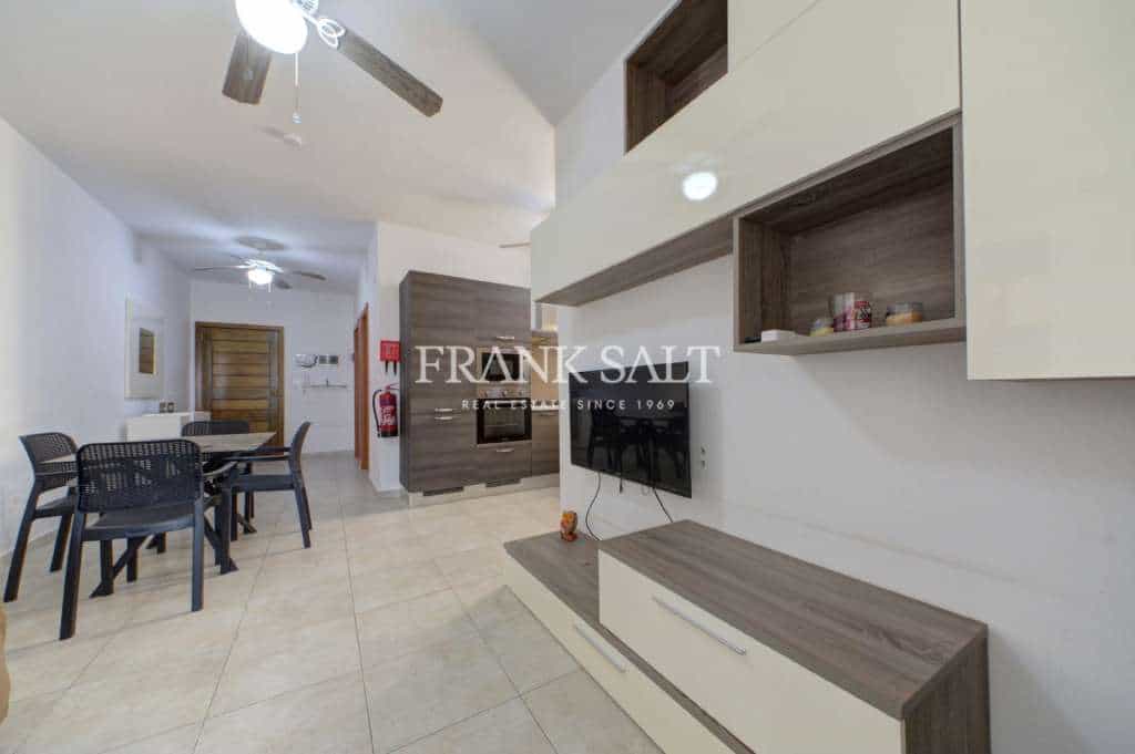 公寓 在 Ħaż-Żabbar,  10777153