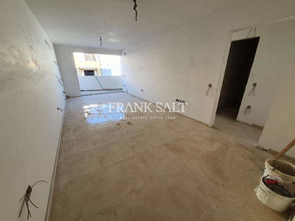 Condominium in Ta' Brared, San Pawl il-Bahar 10778808