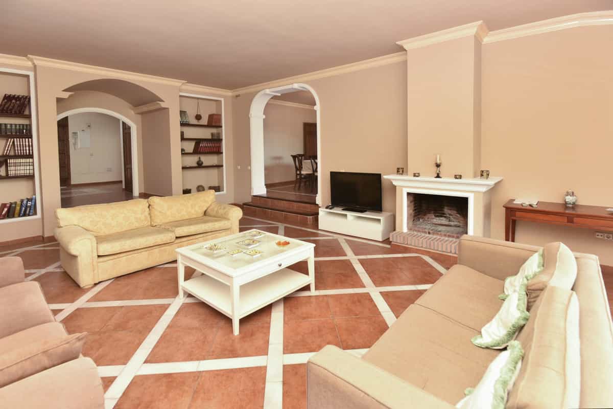 Huis in Marbella, Andalucía 10779104
