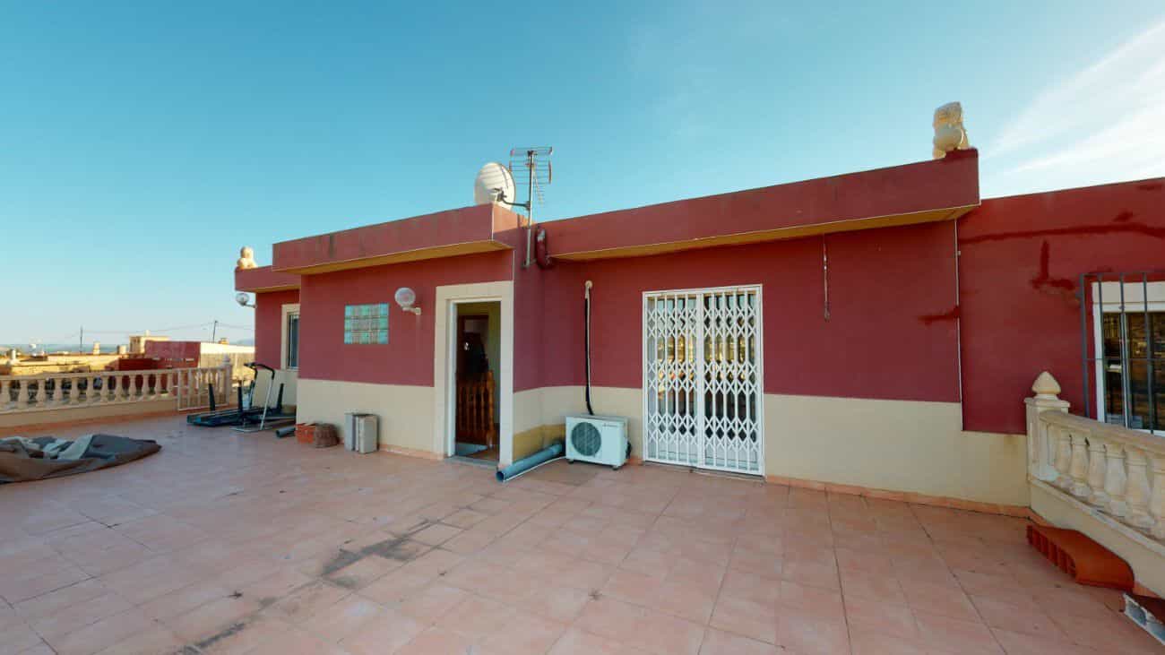 بيت في Blanca, Región de Murcia 10779208