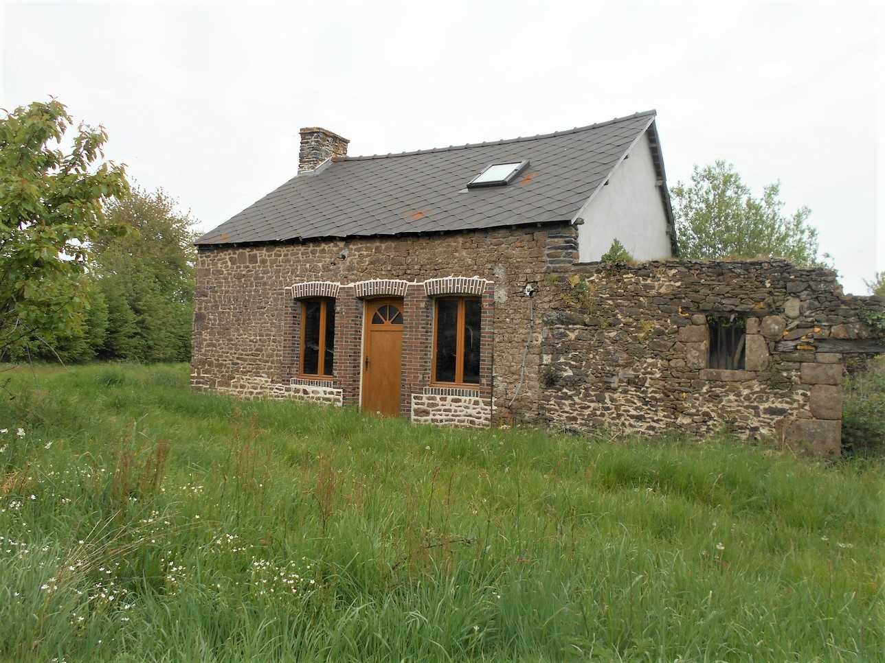 жилой дом в Javron-les-Chapelles, Pays de la Loire 10779311