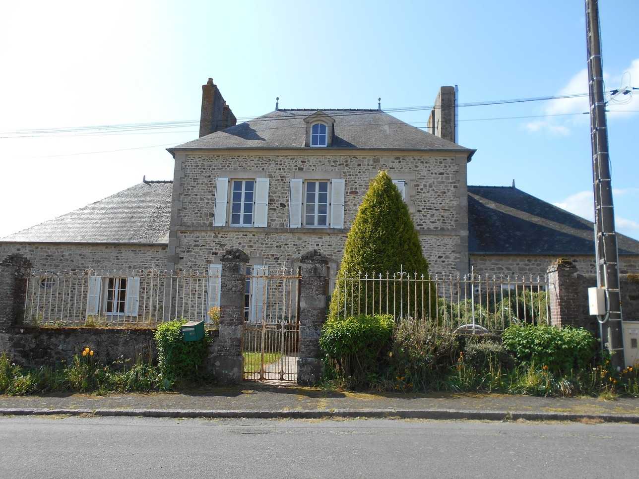 σπίτι σε Saint-Samson, Pays de la Loire 10779314