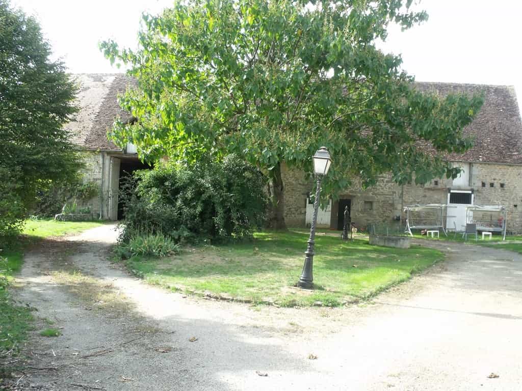 σπίτι σε Condé-sur-Sarthe, Normandy 10779319