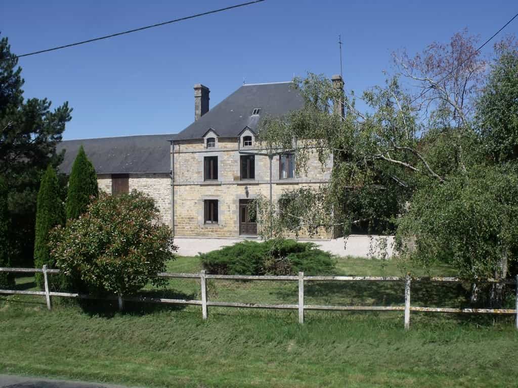 Casa nel Lignières-Orgeres, Paesi della Loira 10779336