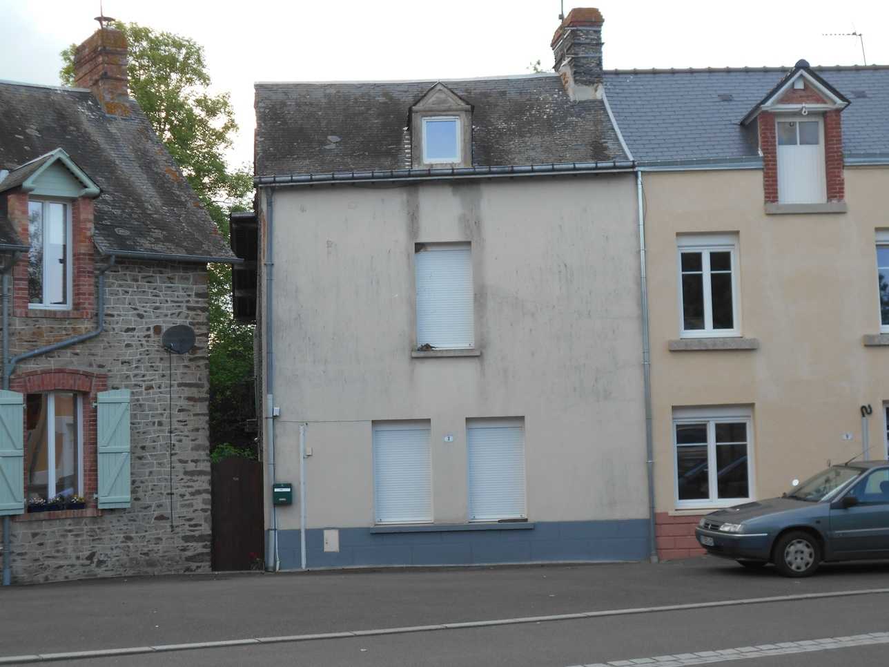 House in Saint-Aignan-de-Couptrain, Pays de la Loire 10779337