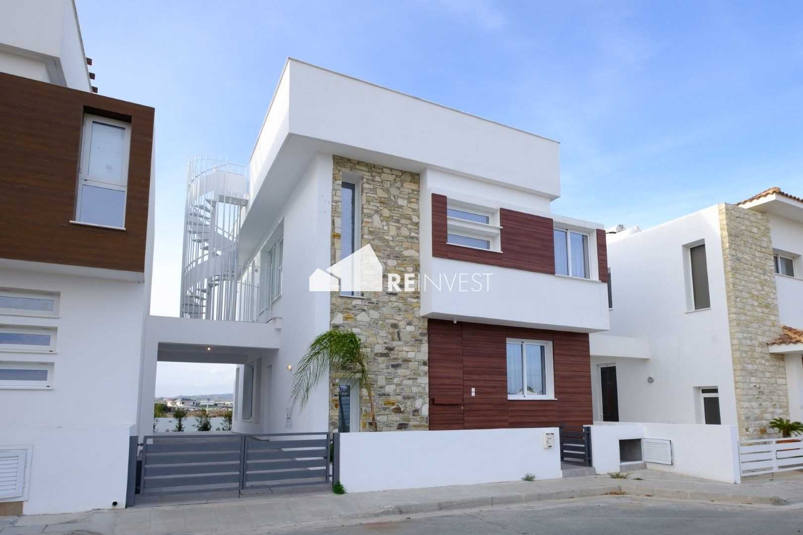 Dom w Dromolaksja, Larnaka 10779428