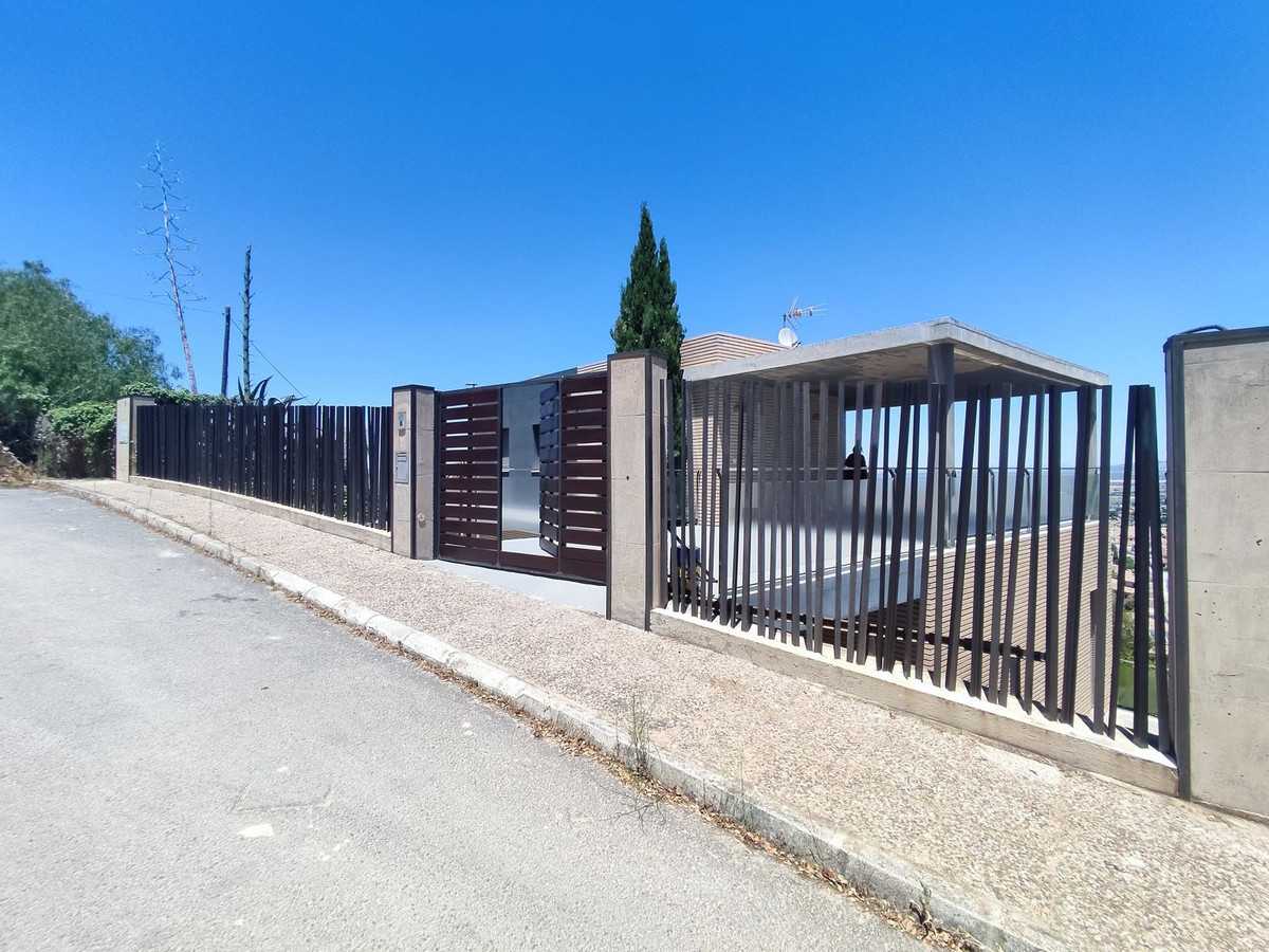 House in Antequera, Andalusia 10779920