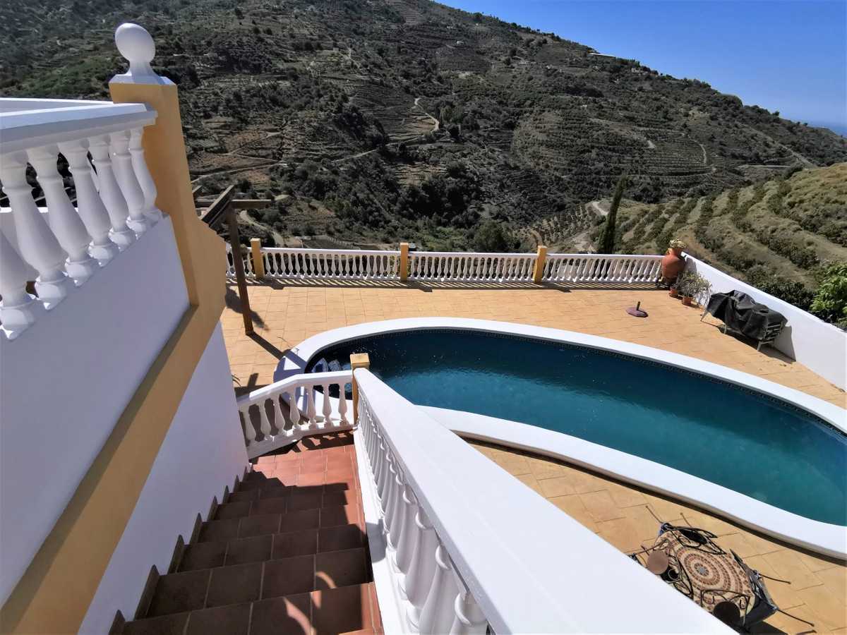 Casa nel Sayalonga, Andalusia 10780058