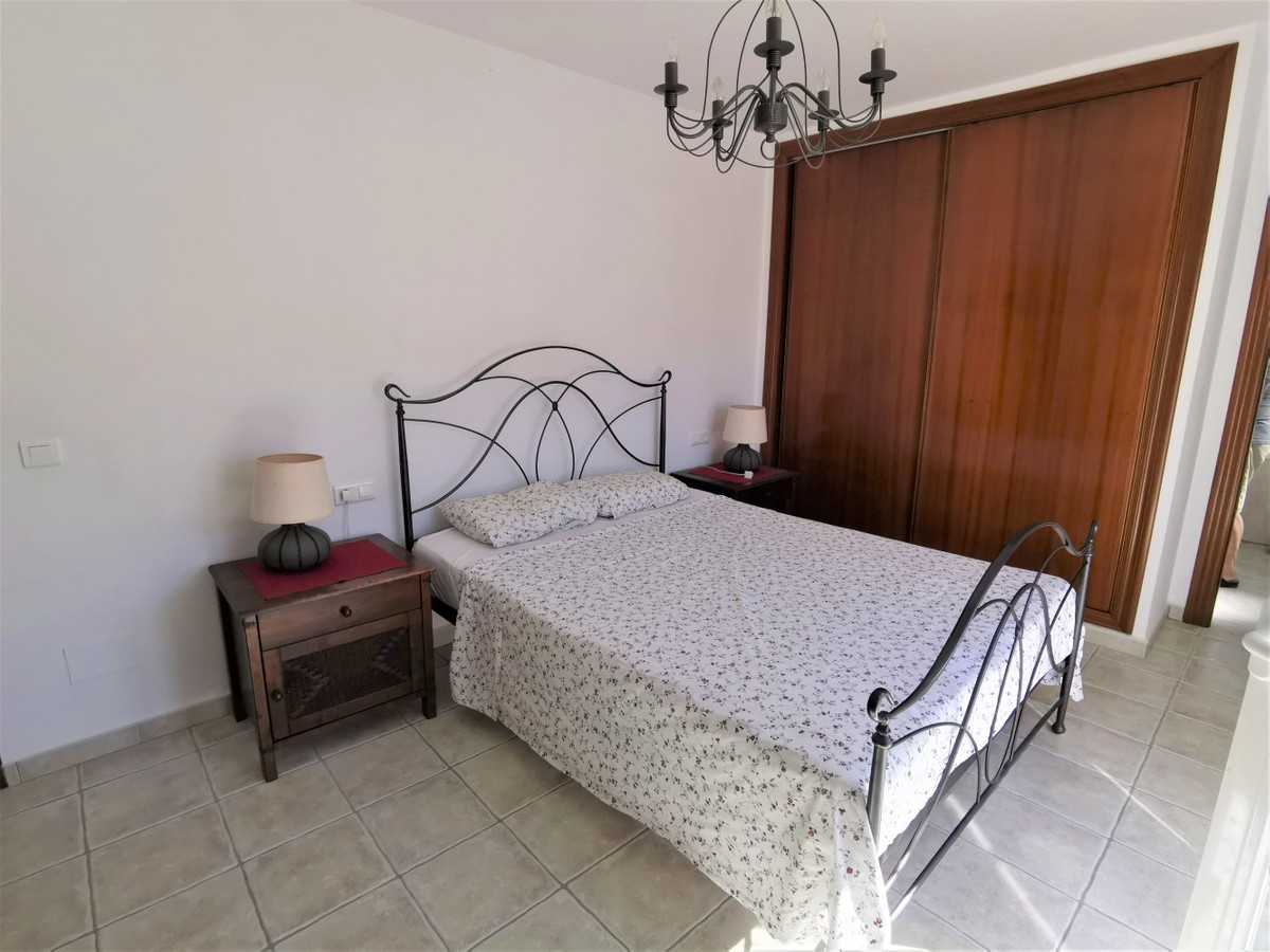 Huis in Sayalonga, Andalucía 10780058