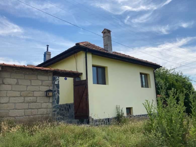 House in Provadia, Varna 10780321