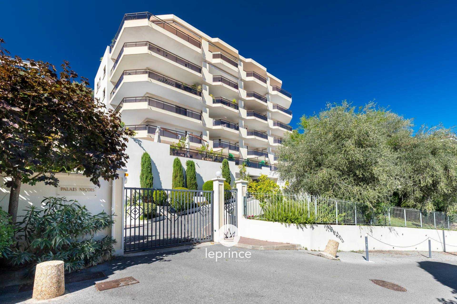 Condominium in Saint-Philippe, Provence-Alpes-Cote d'Azur 10780342