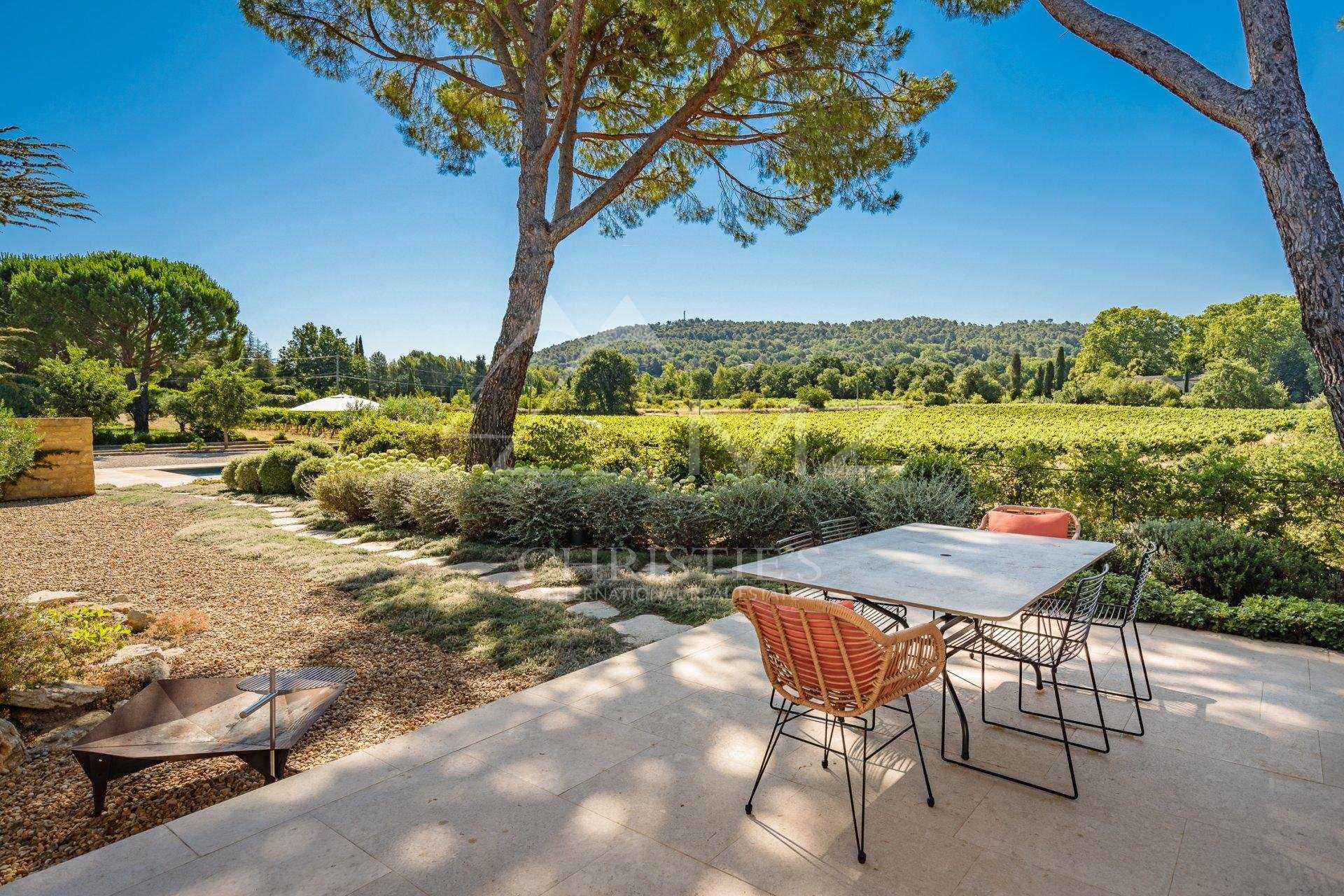House in Lourmarin, Provence-Alpes-Cote d'Azur 10780475