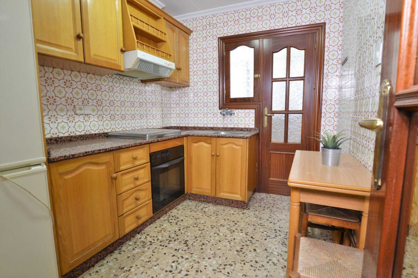公寓 在 萨利纳斯, 巴伦西亚 10781328