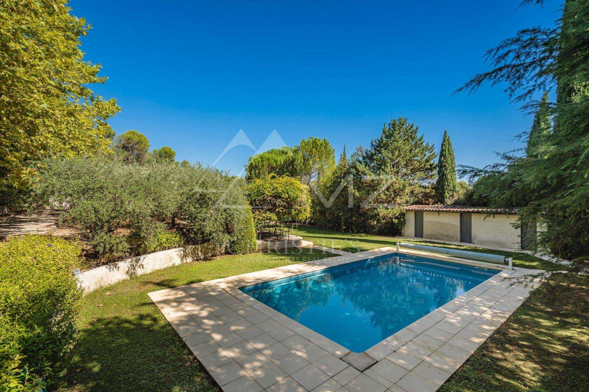 House in Fuveau, Provence-Alpes-Cote d'Azur 10782601