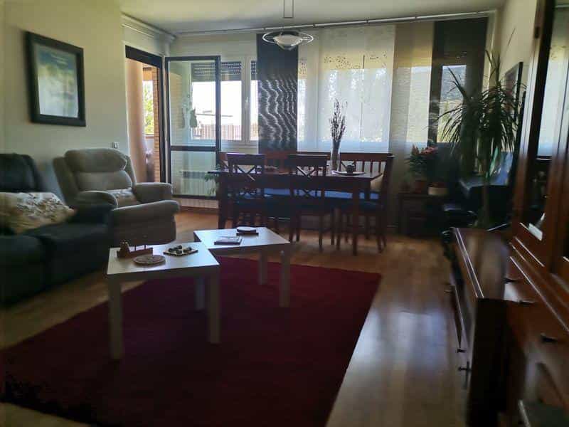 Condominium in Humera, Madrid 10783044