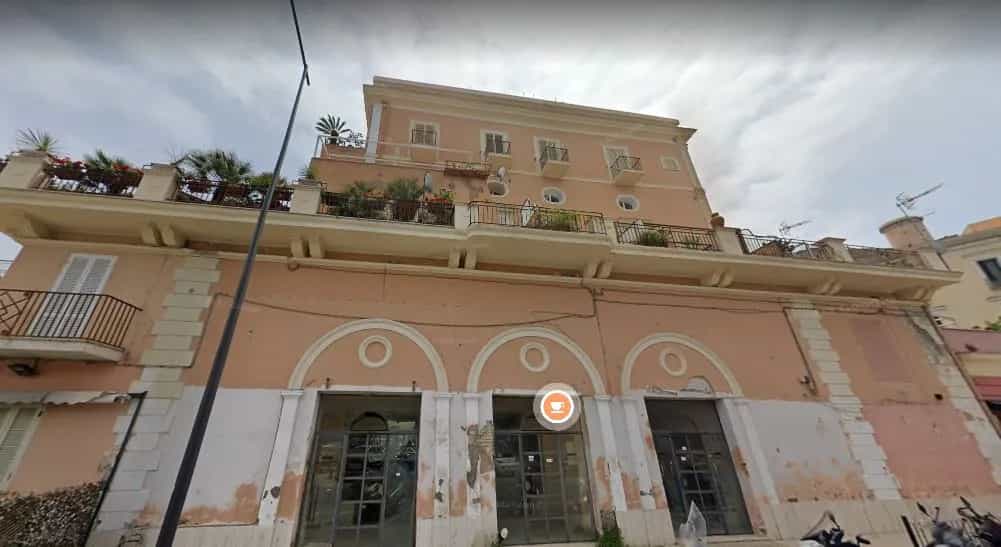 Huis in Gaeta, Piazza Generale Traniello 10785174