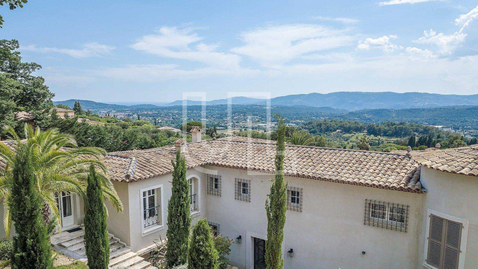 rumah dalam Grasse, Provence-Alpes-Côte d'Azur 10785265
