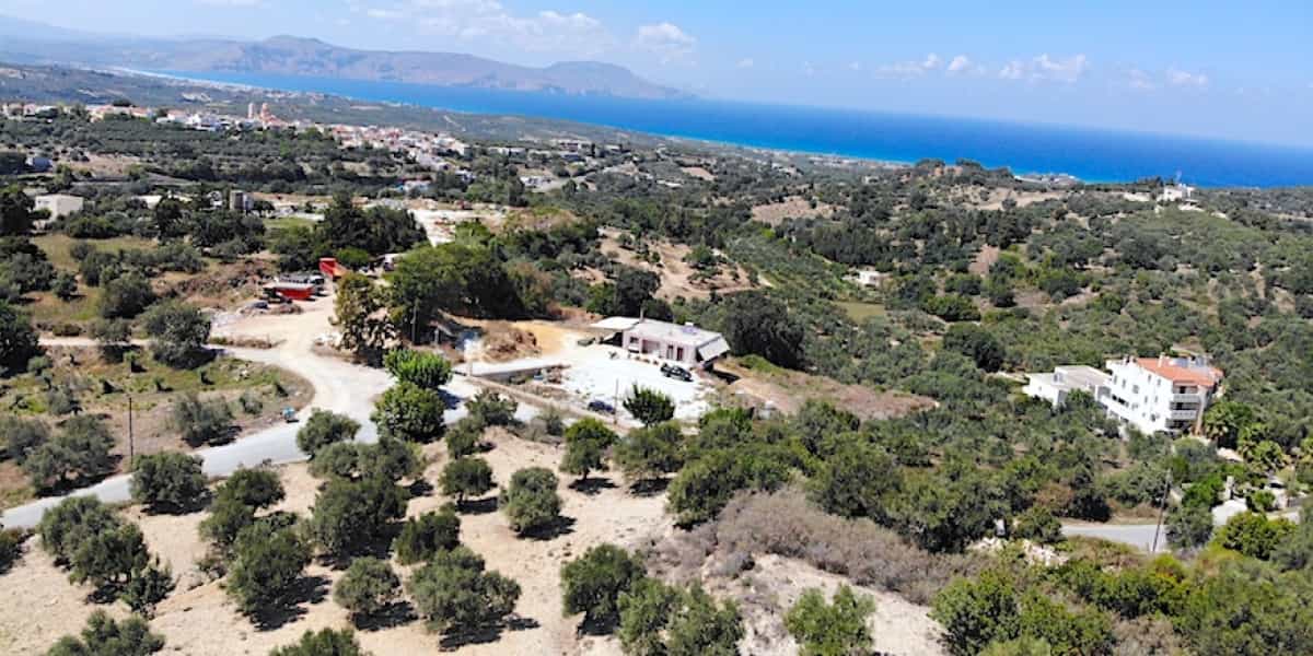 Tanah dalam Agios Antonios, Kriti 10785510