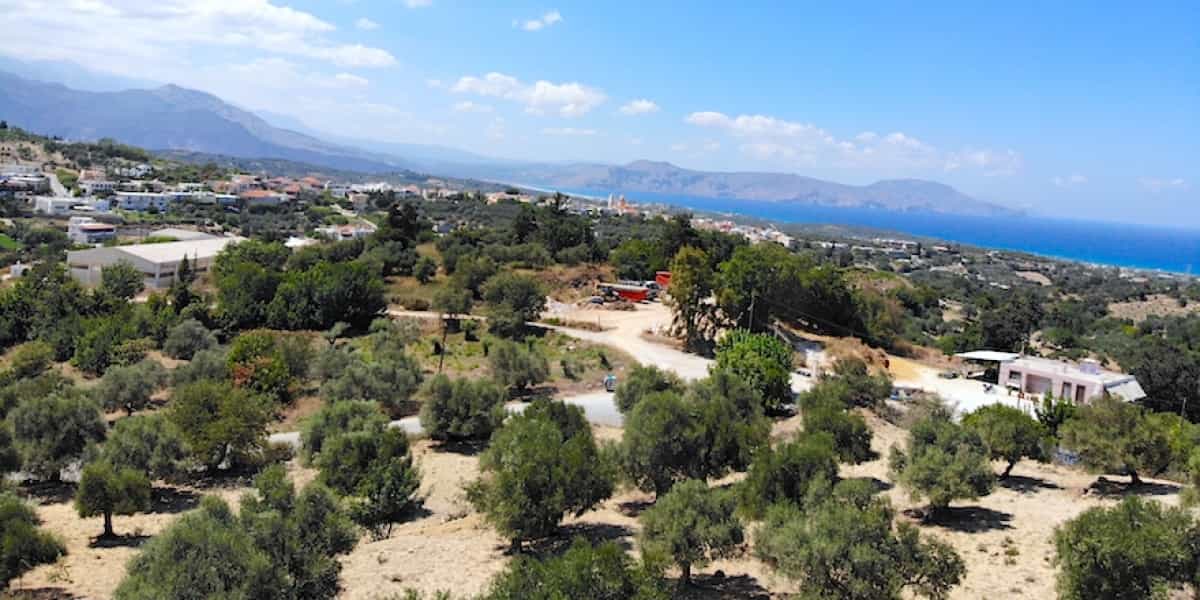 Tanah dalam Agios Antonios, Kriti 10785510