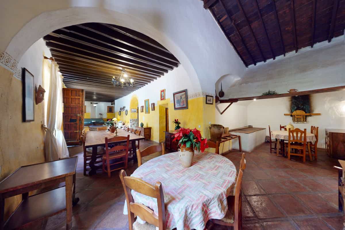 Rumah di Almogia, Andalusia 10786092