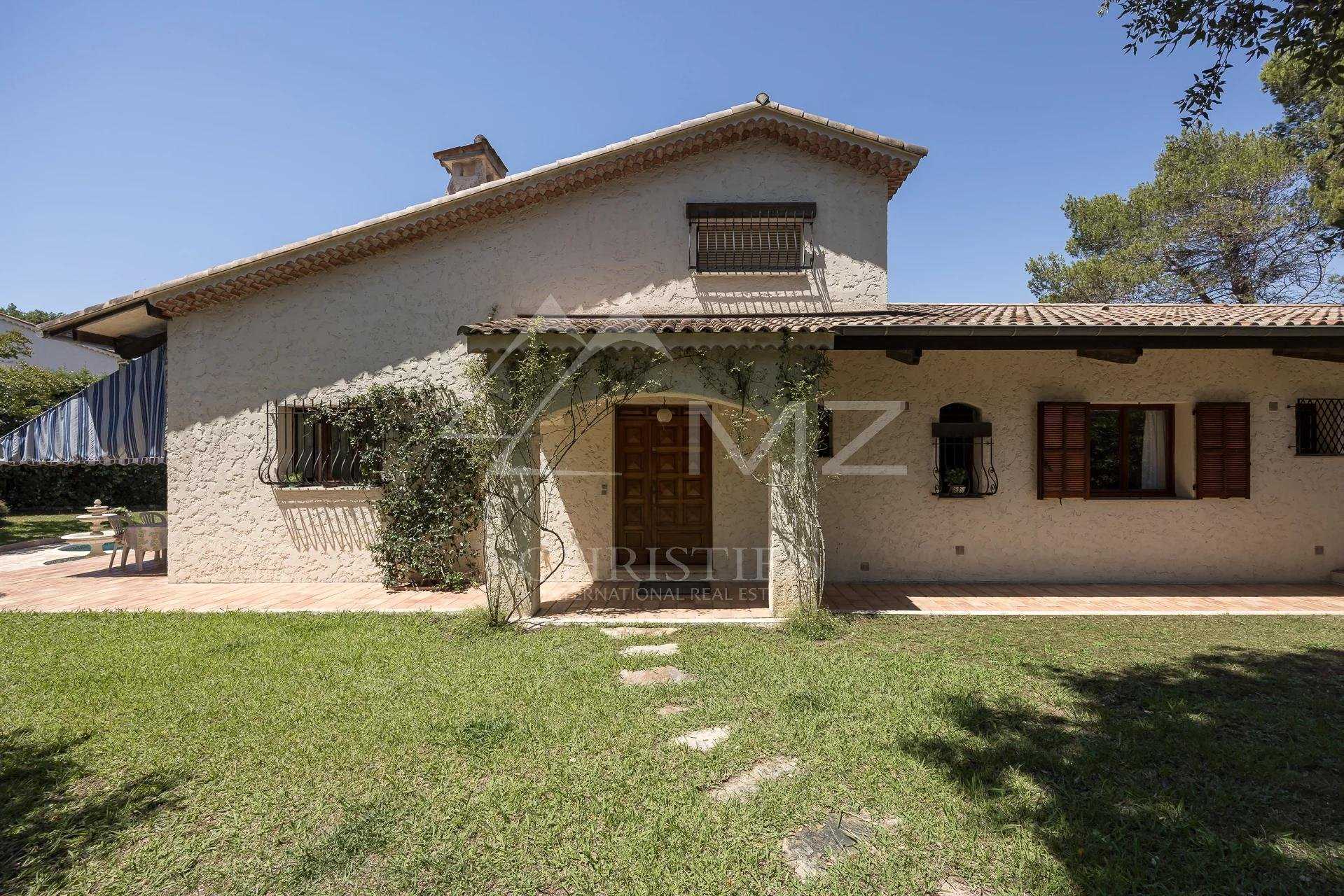 Rumah di Vallauris, Provence-Alpes-Cote d'Azur 10786715