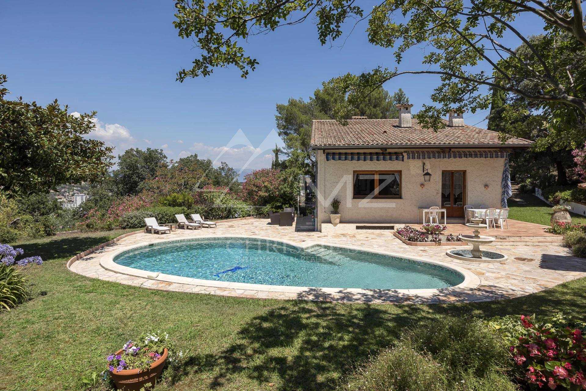 Rumah di Vallauris, Provence-Alpes-Cote d'Azur 10786715