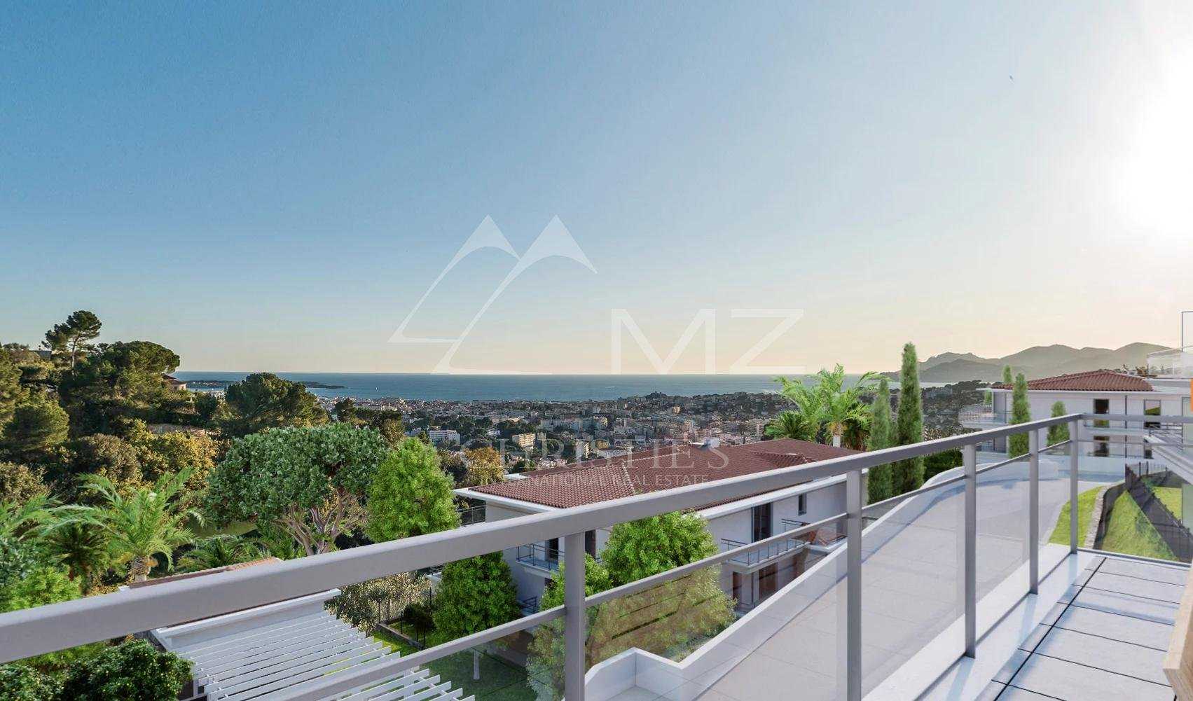 Condominium in Le Cannet, Provence-Alpes-Cote d'Azur 10786735