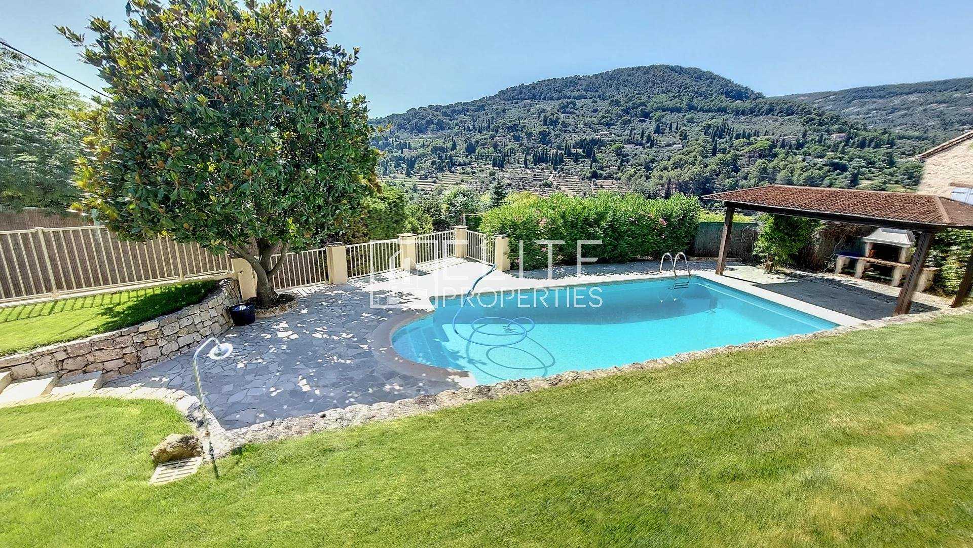 Residential in Grasse, Alpes-Maritimes 10786744