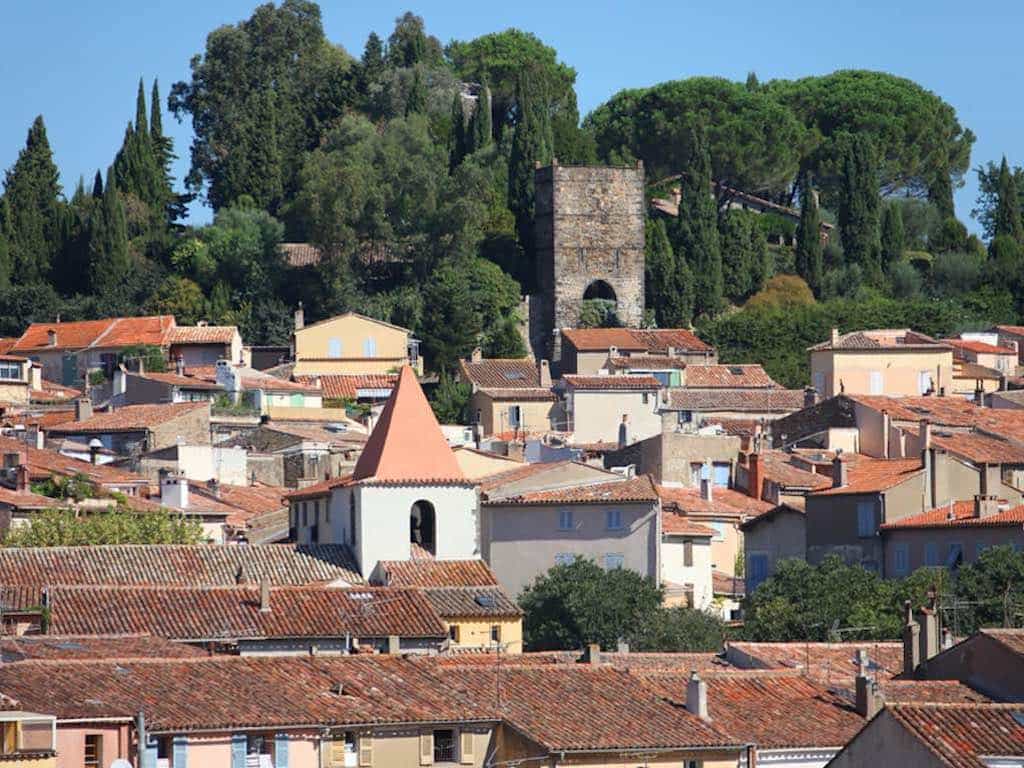 Real Estate in Le Mourillon, Provence-Alpes-Cote d'Azur 10786908