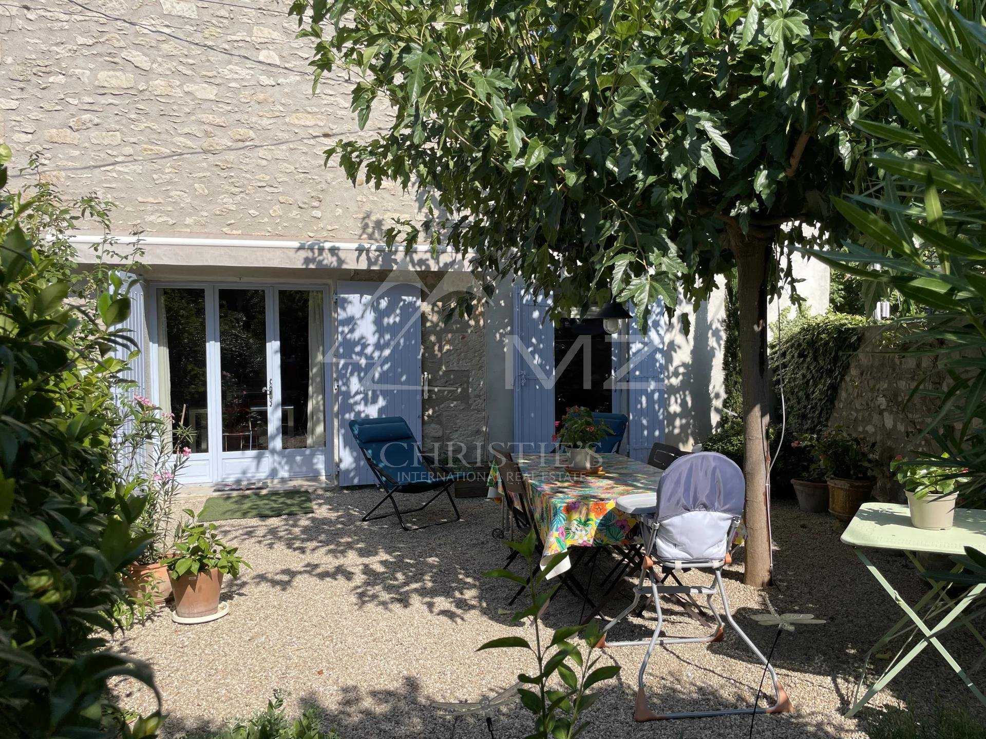 Beberapa Rumah di Saint-Remy-de-Provence, Provence-Alpes-Cote d'Azur 10786961