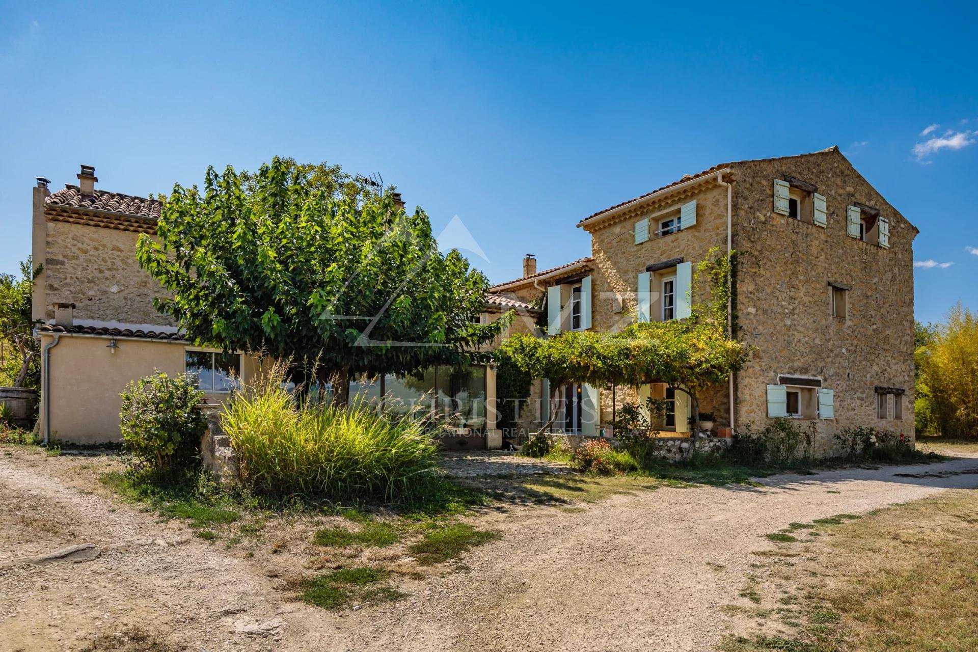 Casa nel La Motte-d'Aigues, Provenza-Alpi-Costa Azzurra 10786991