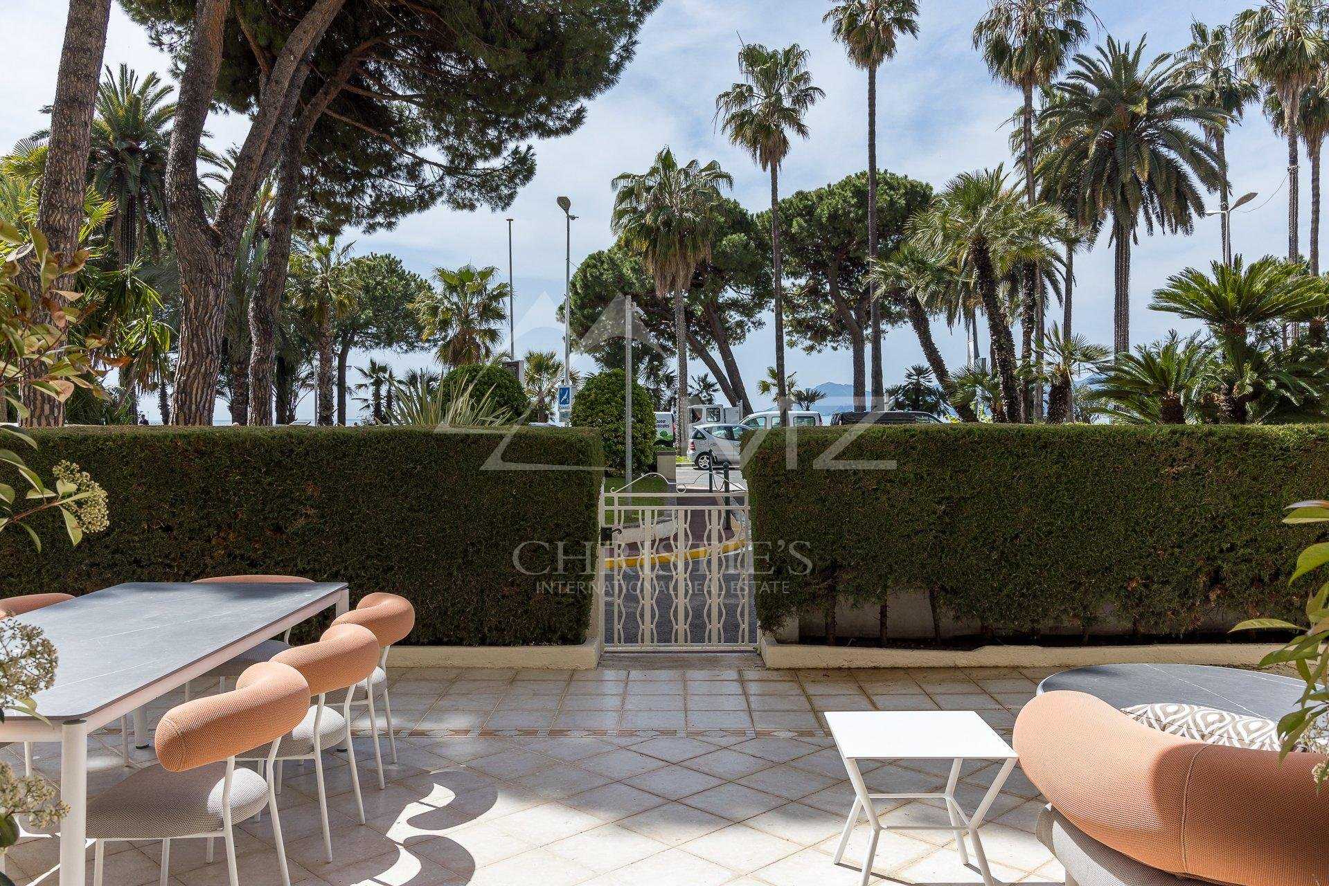 Condominium dans Cannes, Alpes-Maritimes 10786993