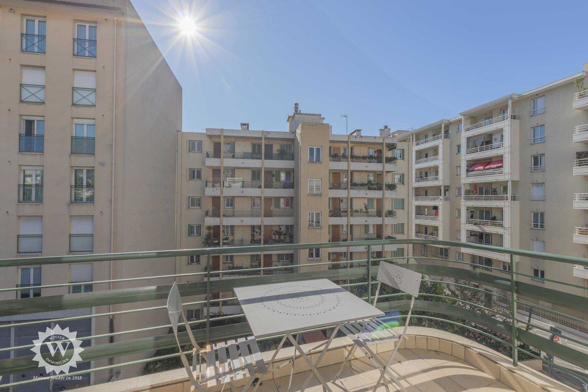 Condominium in Sainte-Helene, Provence-Alpes-Cote d'Azur 10787095