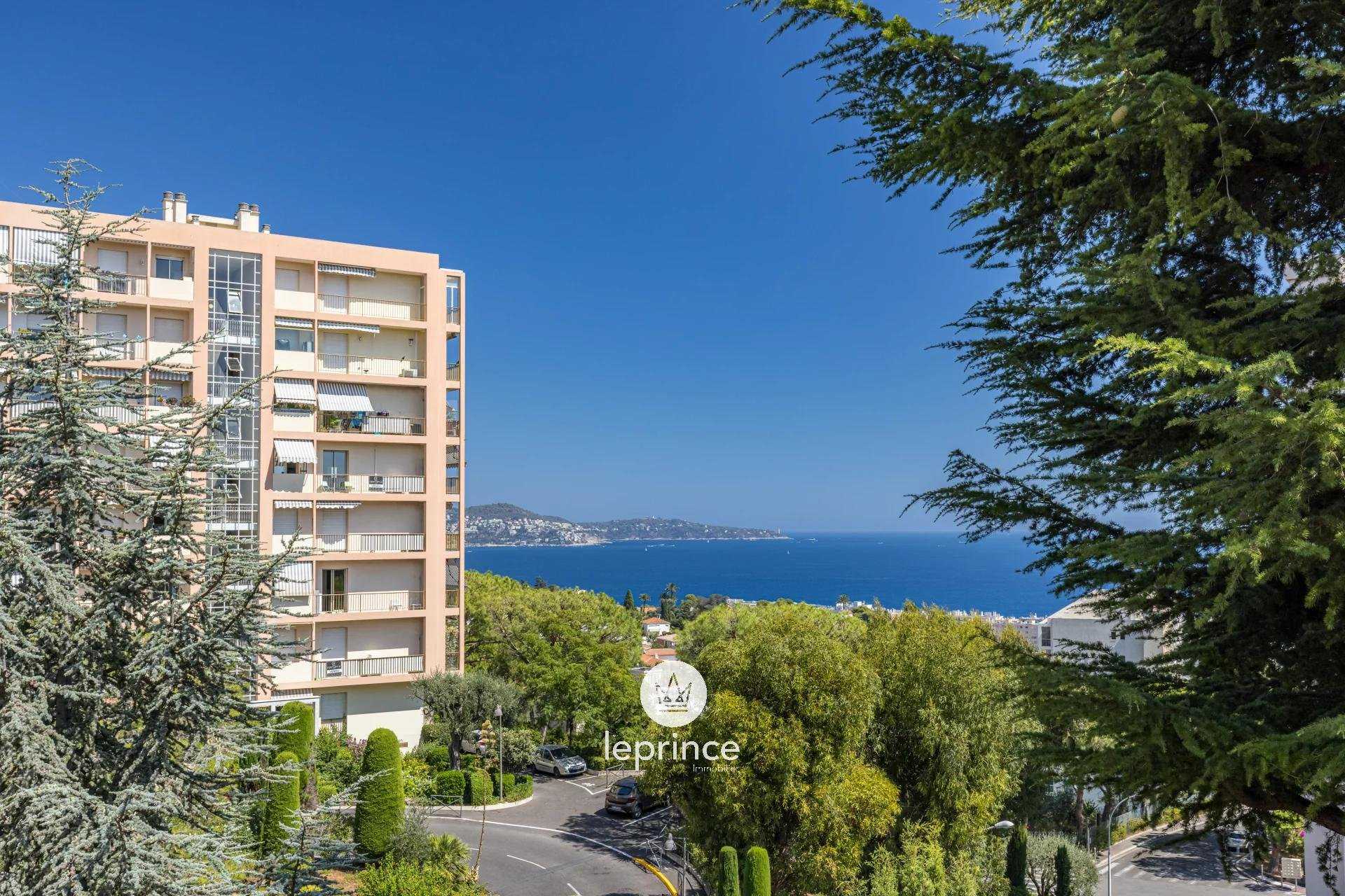 Condominium dans Nice, Alpes-Maritimes 10787105