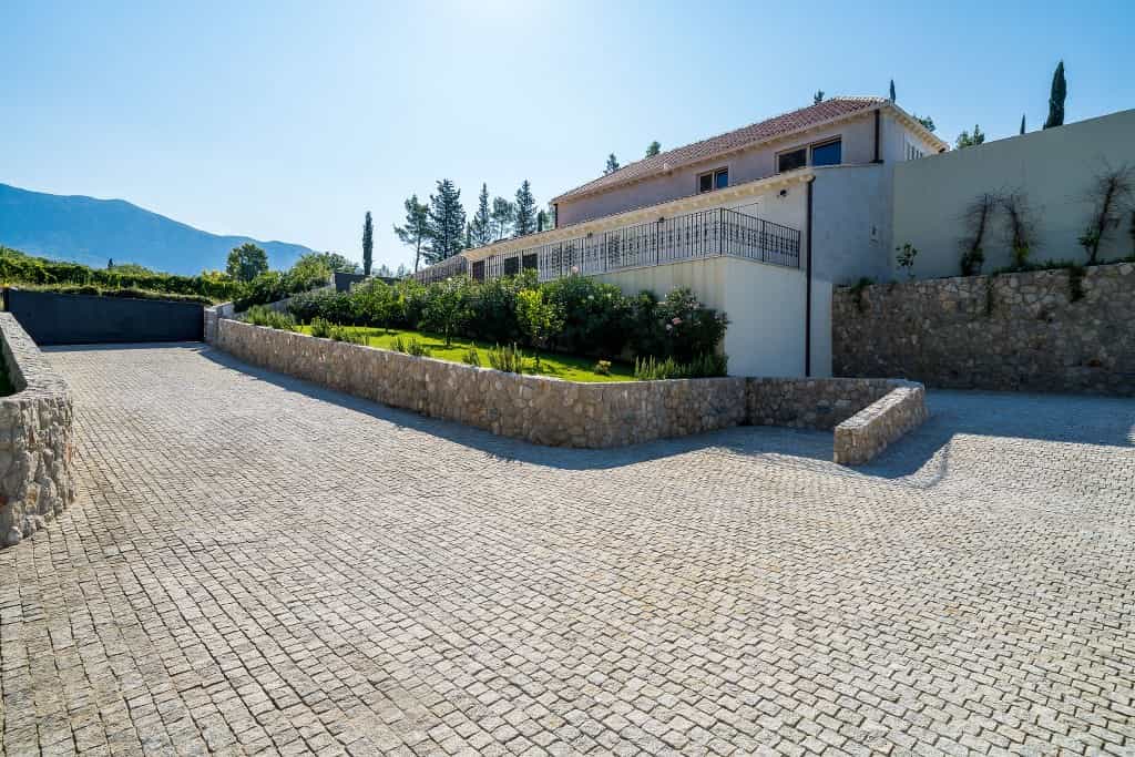casa en , Dubrovnik-Neretva County 10787276