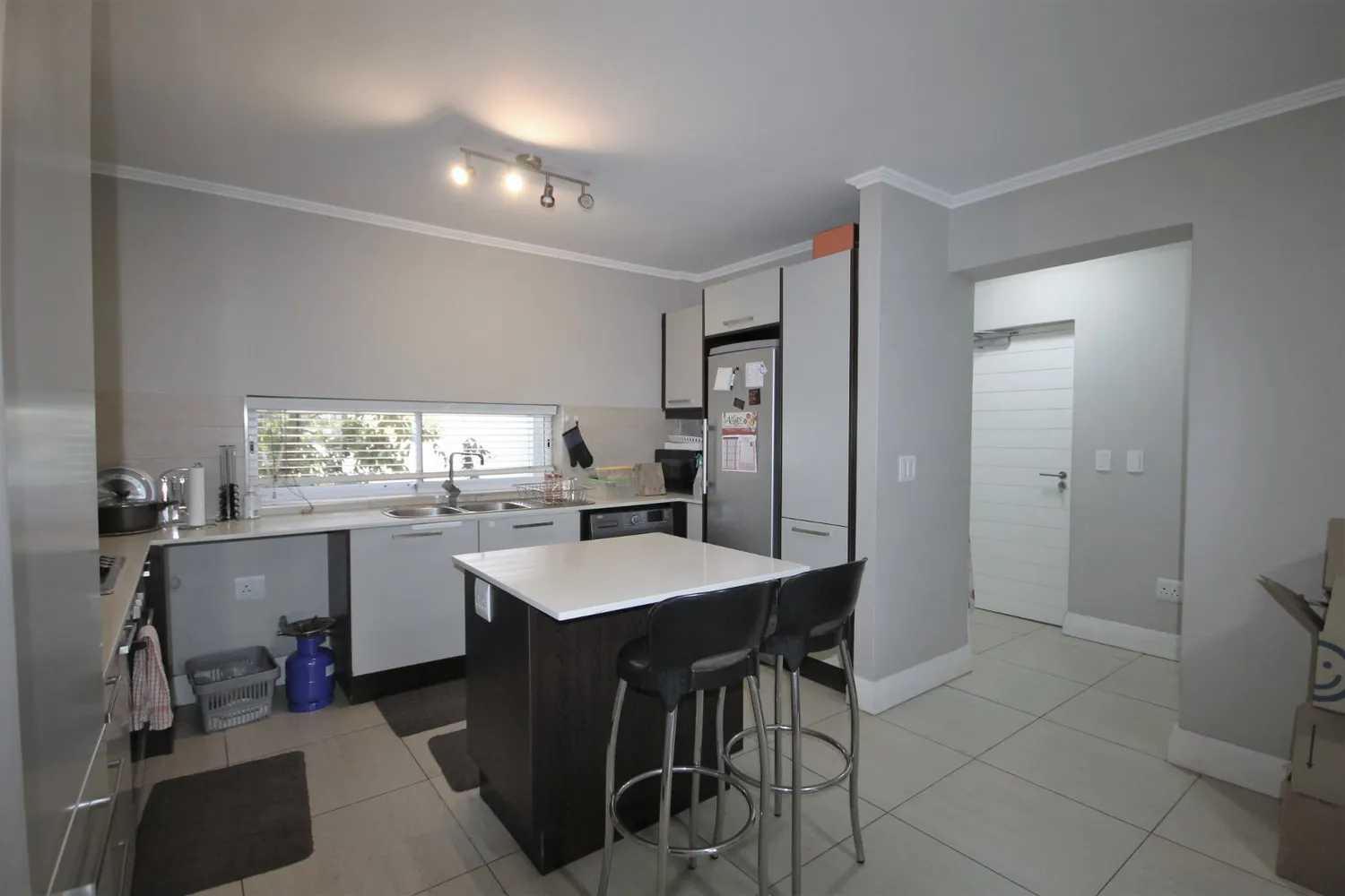 Condominium in Cape Town, 8 Socrates Way 10787411