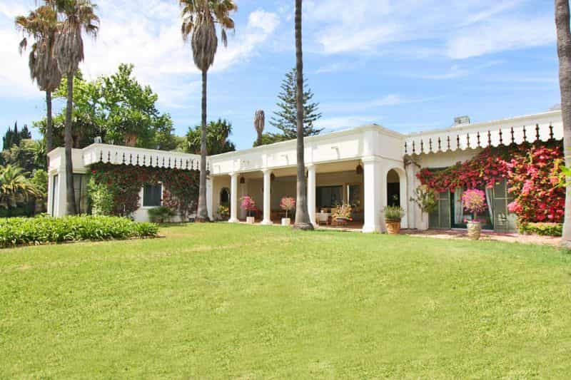 住宅 在 Marbella, Andalucía 10787471