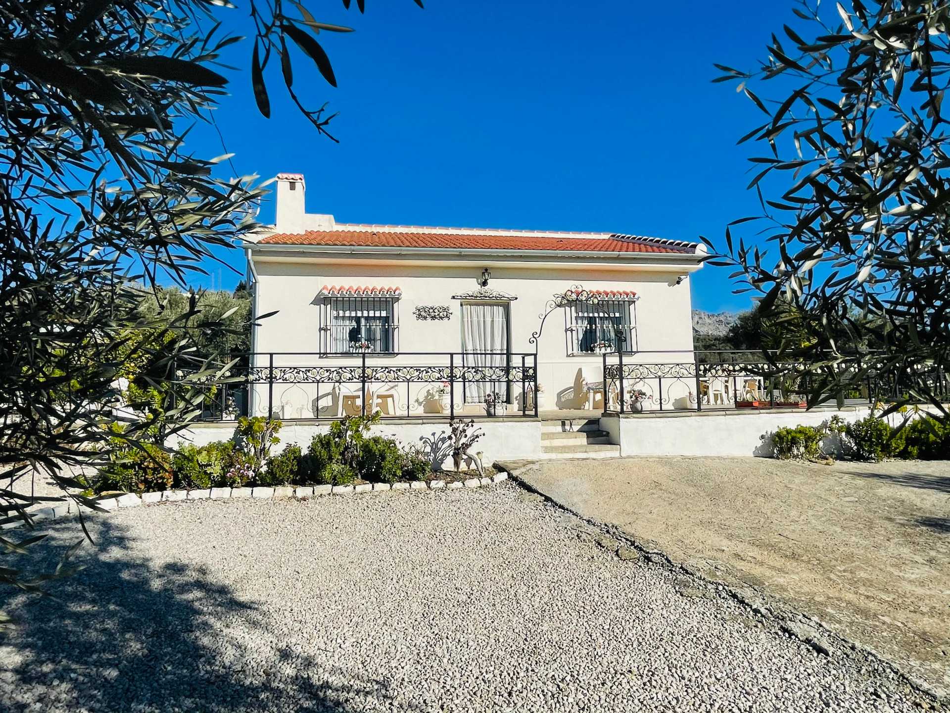 House in Villanueva de la Concepcion, Andalusia 10787617