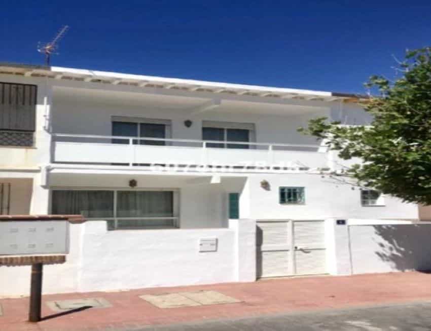 Casa nel Fuengirola, Andalusia 10788018