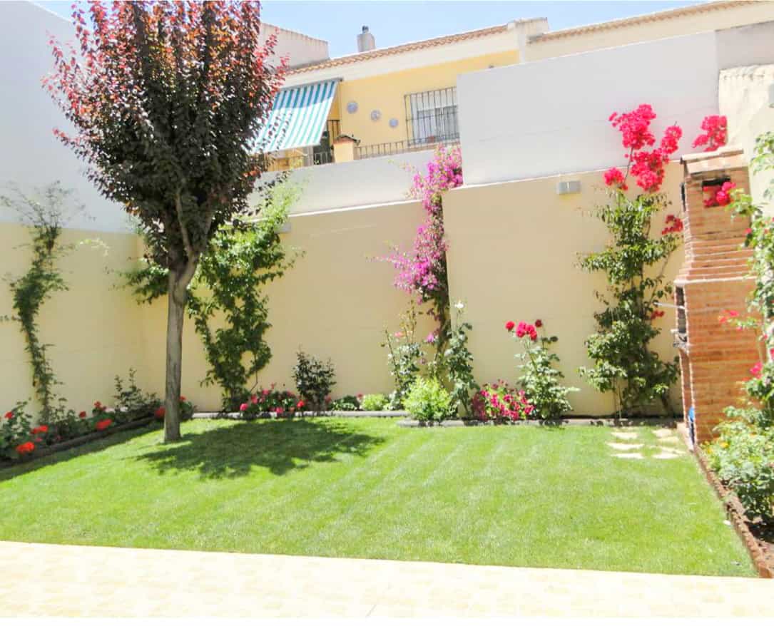 σπίτι σε Mollina, Andalusia 10788024