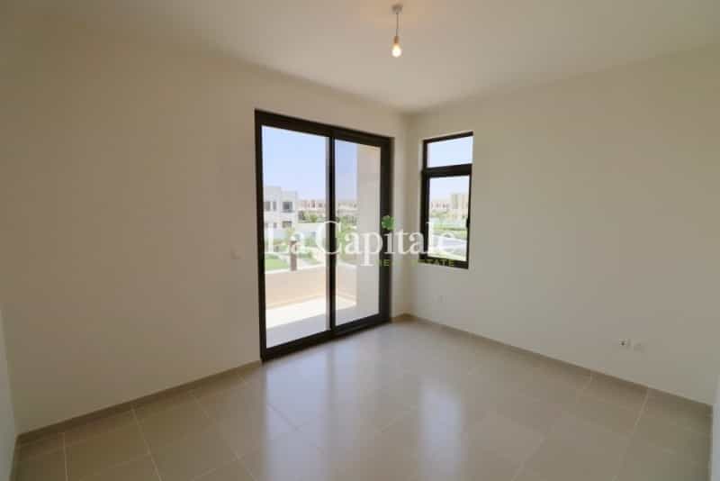 Talo sisään "Ud al Bayda", Dubai 10788315