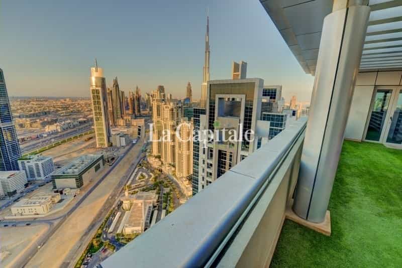 Condominium dans Dubai, Dubaï 10788430