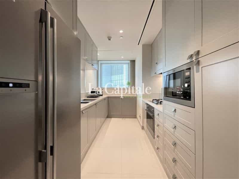 Condominium in Dubai, Dubayy 10788440