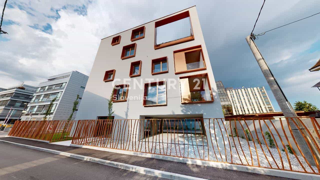 Condominium in Stozice, Ljubljana 10788735