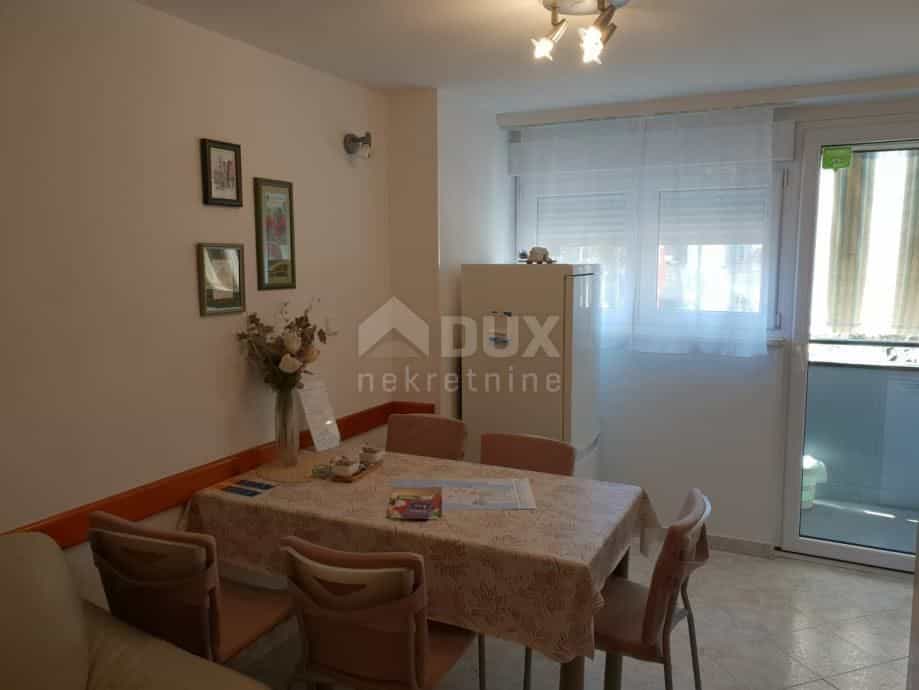 Condominium in Arbanasi, Zadarska Zupanija 10788982